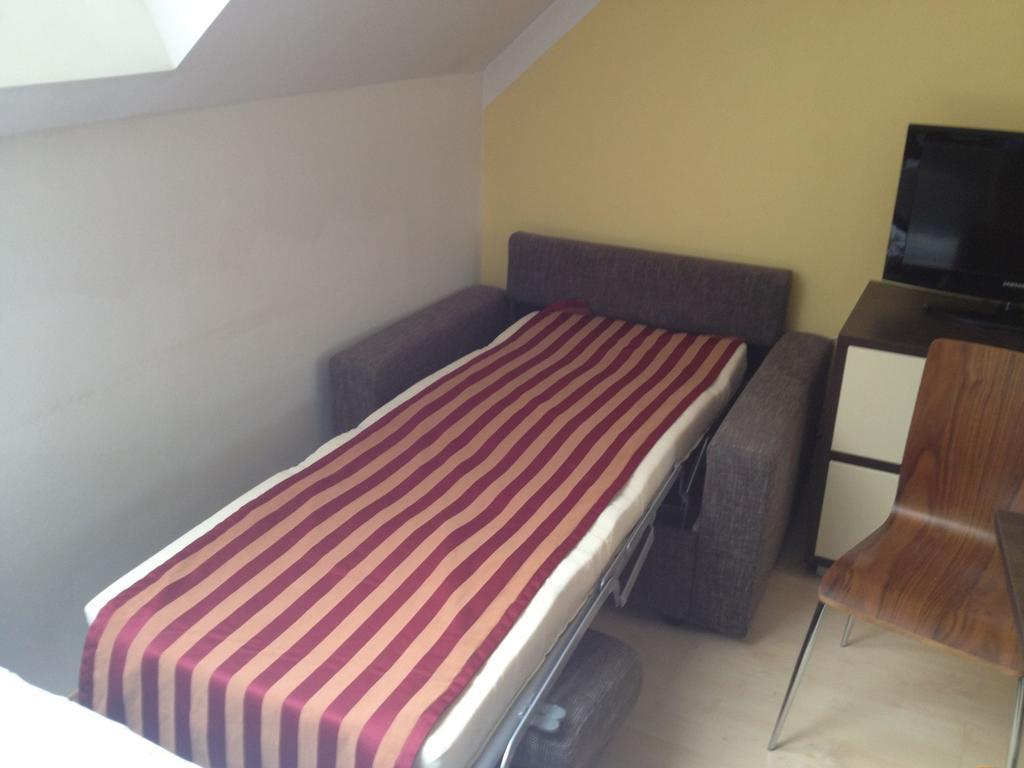 Apartman Nellinka Bešeňová Exterior foto
